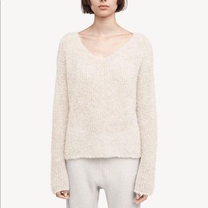 Rag & bone XS Freda V neck sweater. ivory